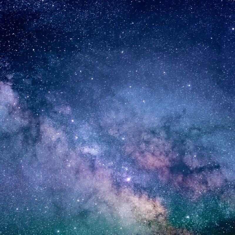 🌌 Chile Protege sus Cielos: Nueva Ley para los Observatorios y un Nobel que Mira al Sur 🌌 Chile Protege sus Cielos: Nueva Ley para los Observatorios y un Nobel que Mira al Sur